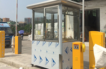 车辆在高速公路收费岗亭如何称重缴费